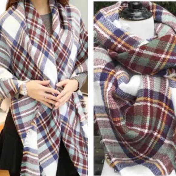 New Teal Oversized Blanket Scarf - Picture 3 of 3